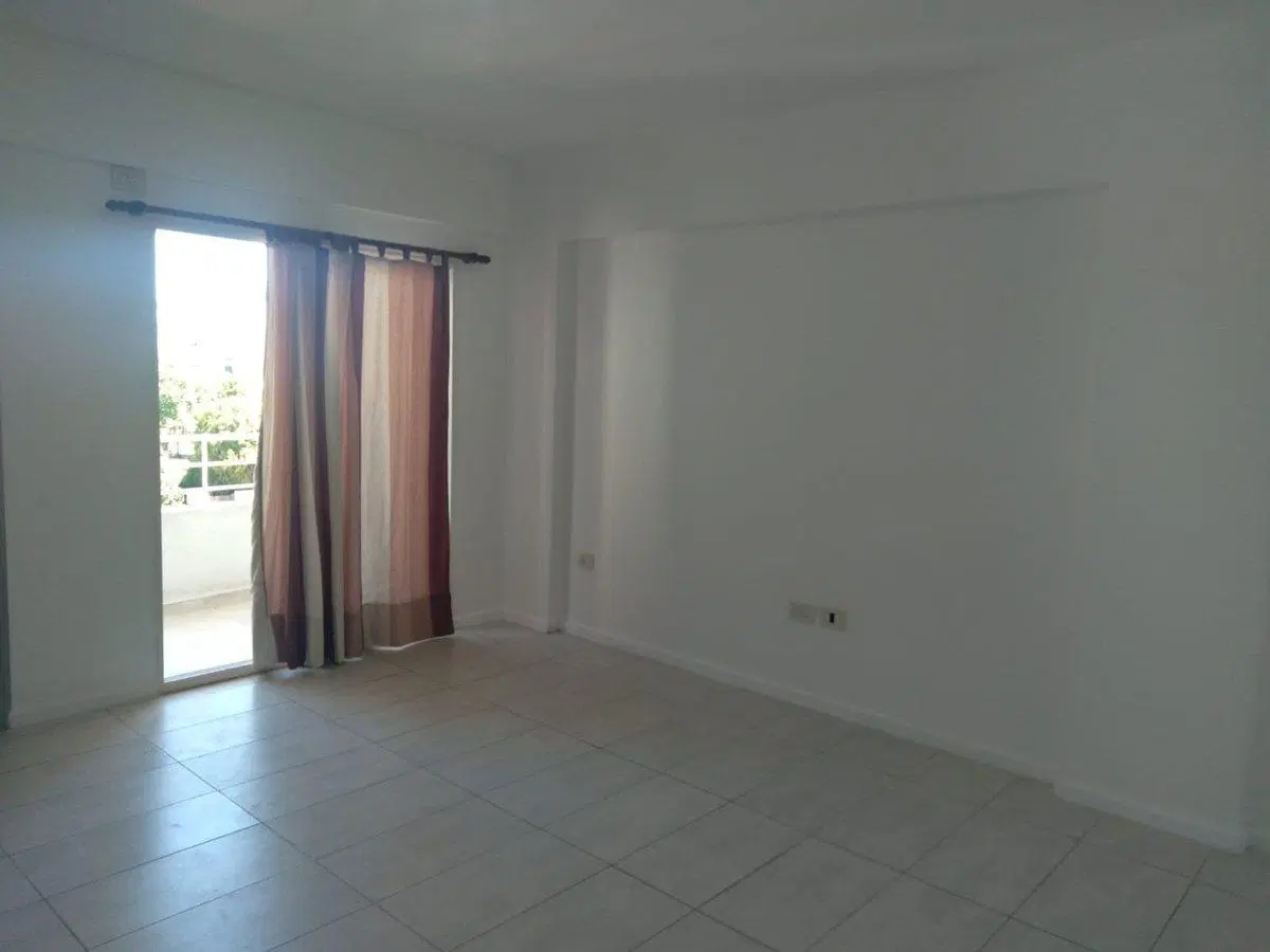 MONOAMBIENTE CON COCHERA Y BALCON EN CASEROS 5