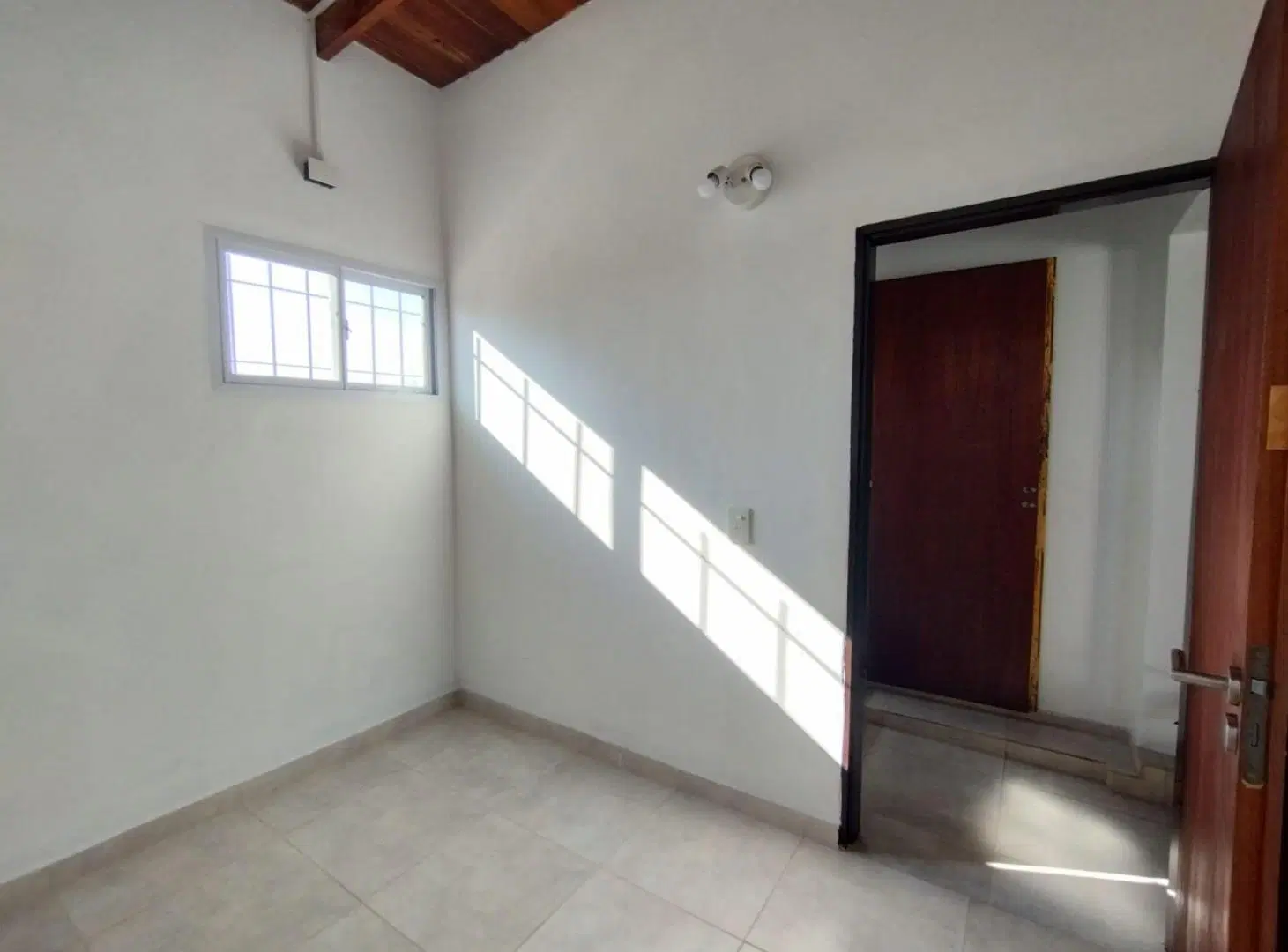 ALQUILER - PH 2 Ambientes, 1° piso. Villa Adelina 4