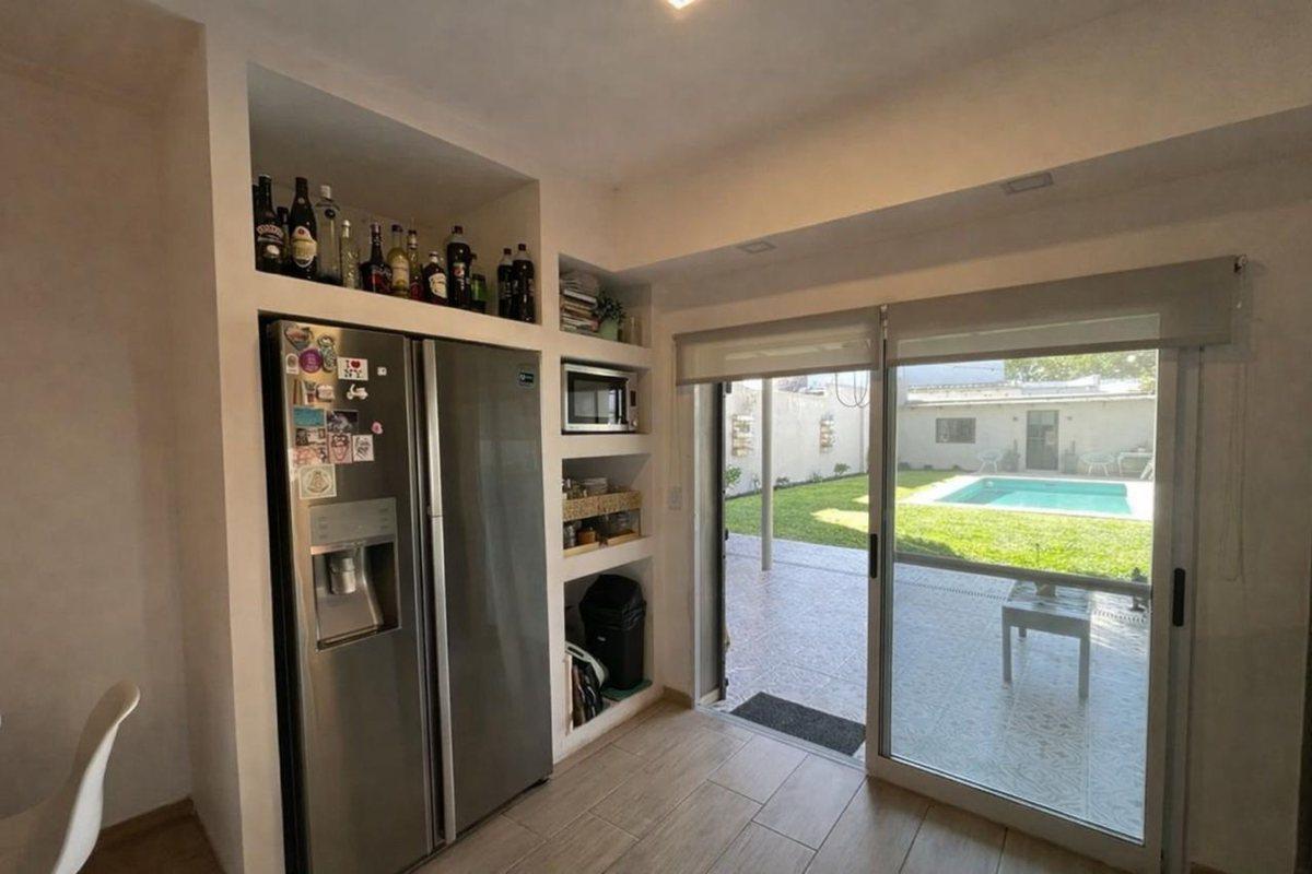 Foto de Venta Casa Reciclada Pileta y Parrilla Boulogne, imagen 1
