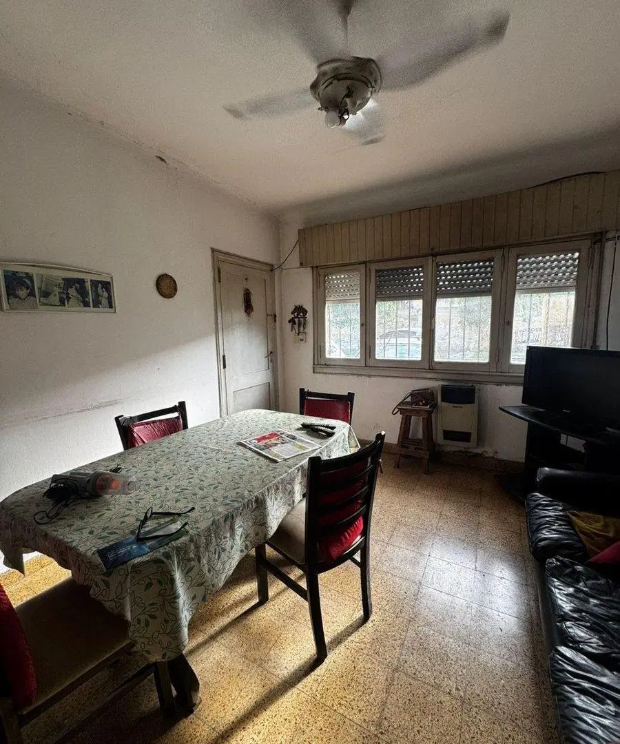 Galpón 12m frente 35m fondo con vivienda Boulogne 8