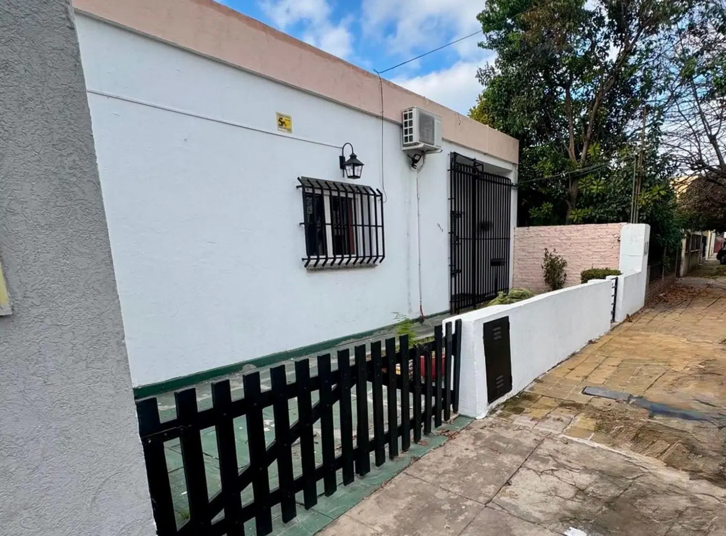 Venta Casa Aldo Bonzi 2 dorm Lote 10x30 jardín 8
