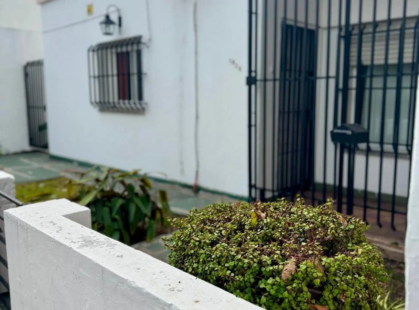 Venta Casa Aldo Bonzi 2 dorm Lote 10x30 jardín 4