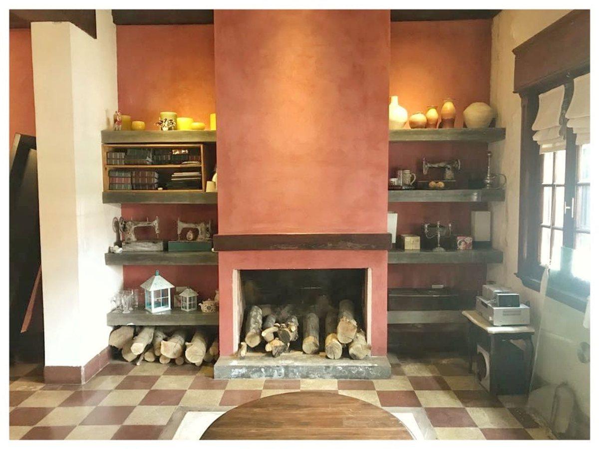 Foto de Imponente Casa De Estilo Inglés 6 Amb. En Z. Resid, imagen 2