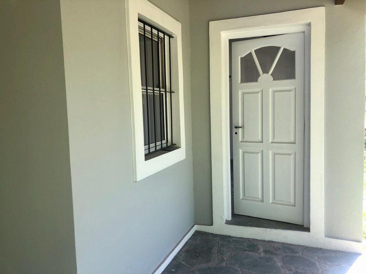 Foto de Casa en venta en Carlos Keen. Posib. de financ., imagen 2