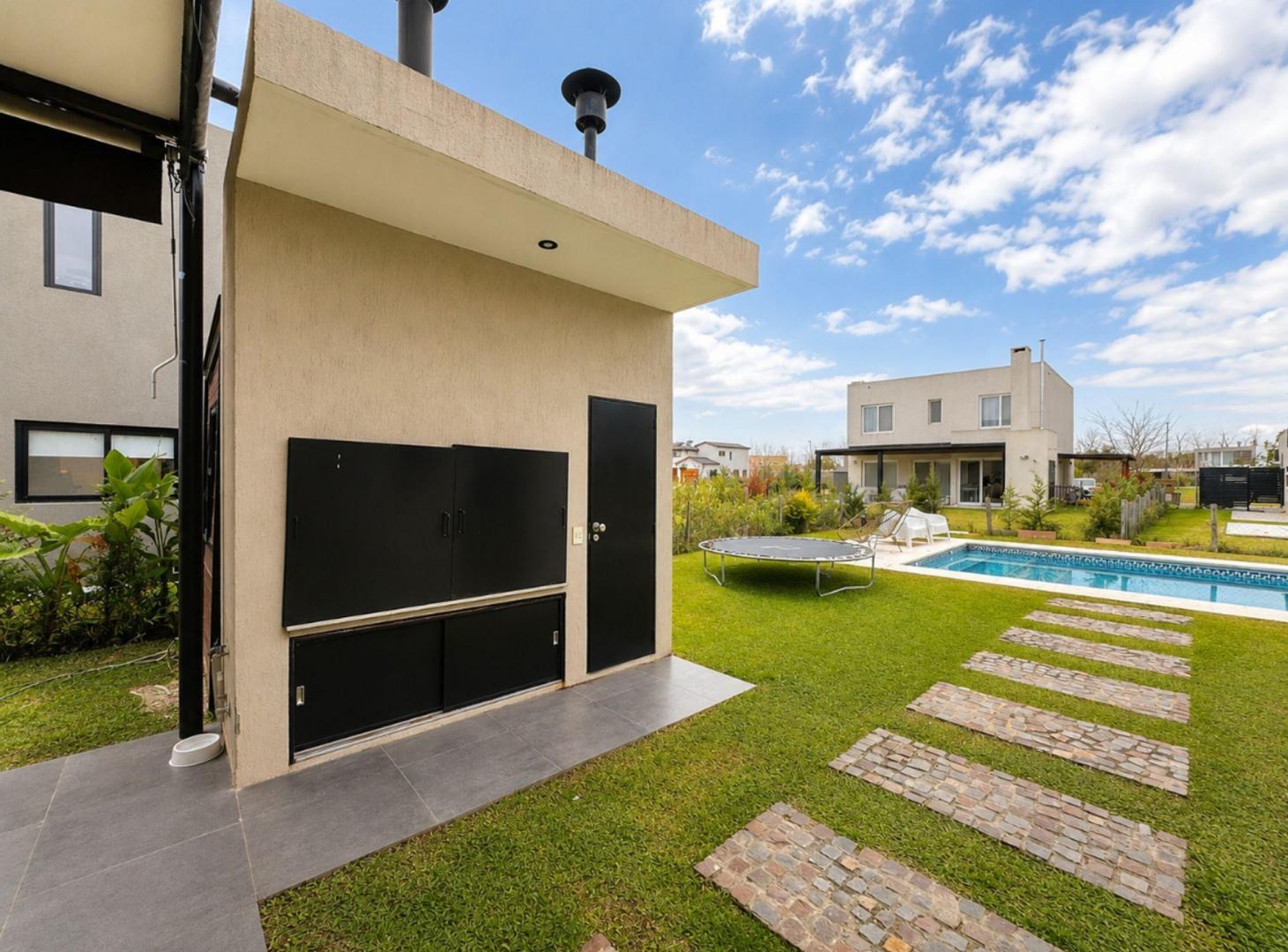 Foto de CASA EN ALQUILER BARRIO ACACIA PUERTOS 5 AMBIENTES, imagen 3