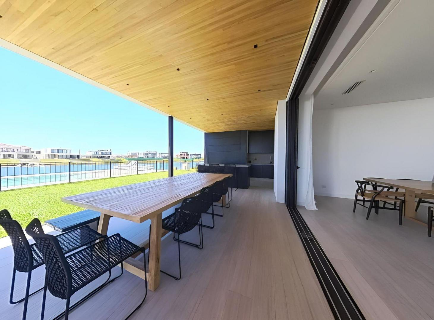 Foto de VENTA CASA AL LAGO BARRIO COSTAS PUERTOS, imagen 2