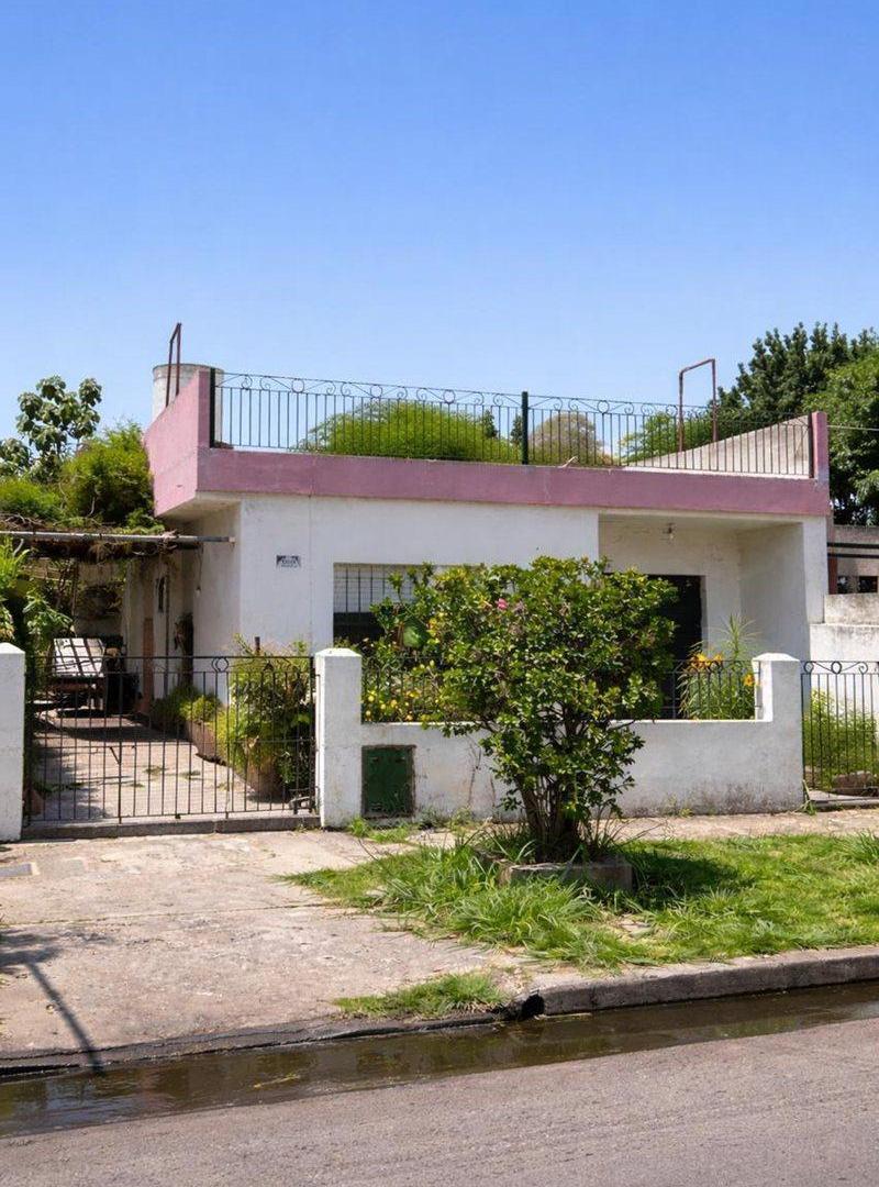 Foto de VENTA CASA BECCAR LOTE PROP AMBIENTES ADICIONALES, imagen 2