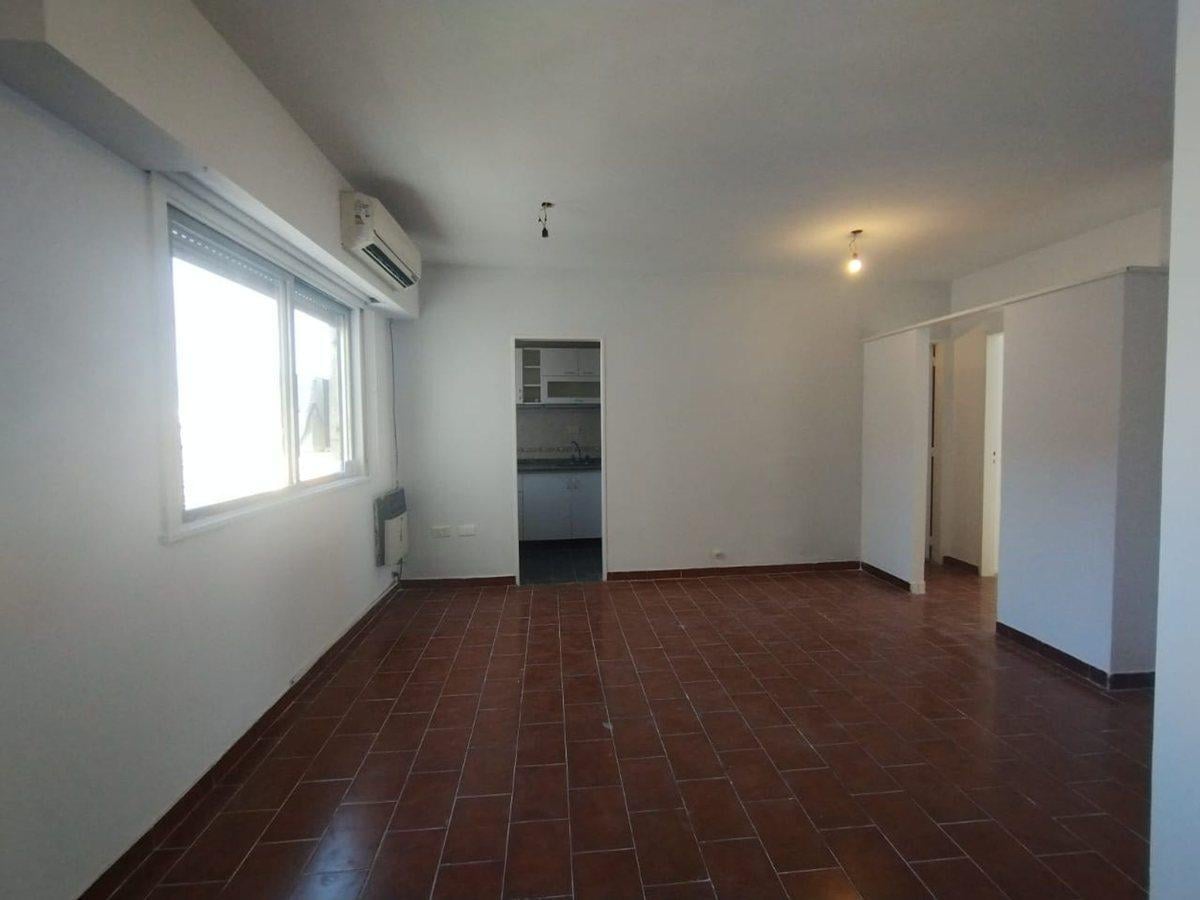 Foto de VENTA Departamento 3 Ambientes, en Saavedra, imagen 2