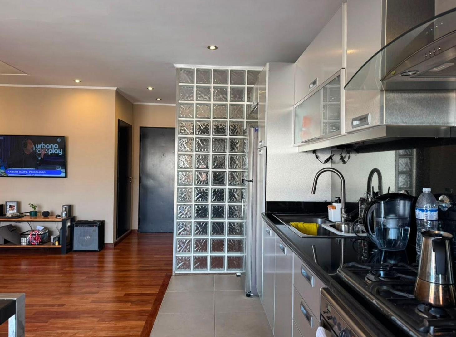 Foto de ALQUILER DPTO 2 AMB SEMIPISO, BAULERA Y COCHERA, imagen 4