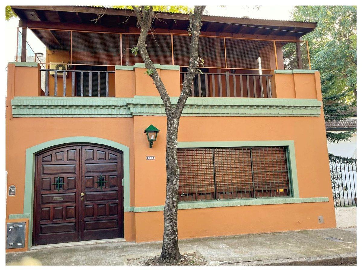 Foto de Imponente Casa De Estilo Inglés 6 Amb. En Z. Resid, imagen 4