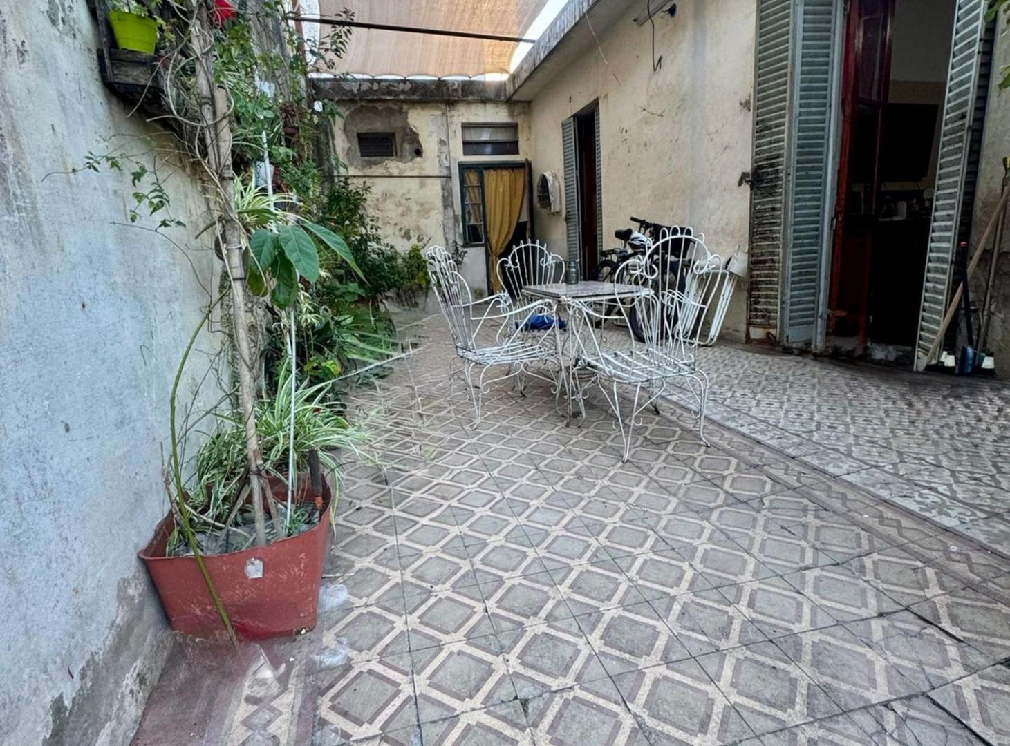 Foto de EXCELENTE LOTE DESARROLLABLE EN FLORESTA – 990 m², imagen 4