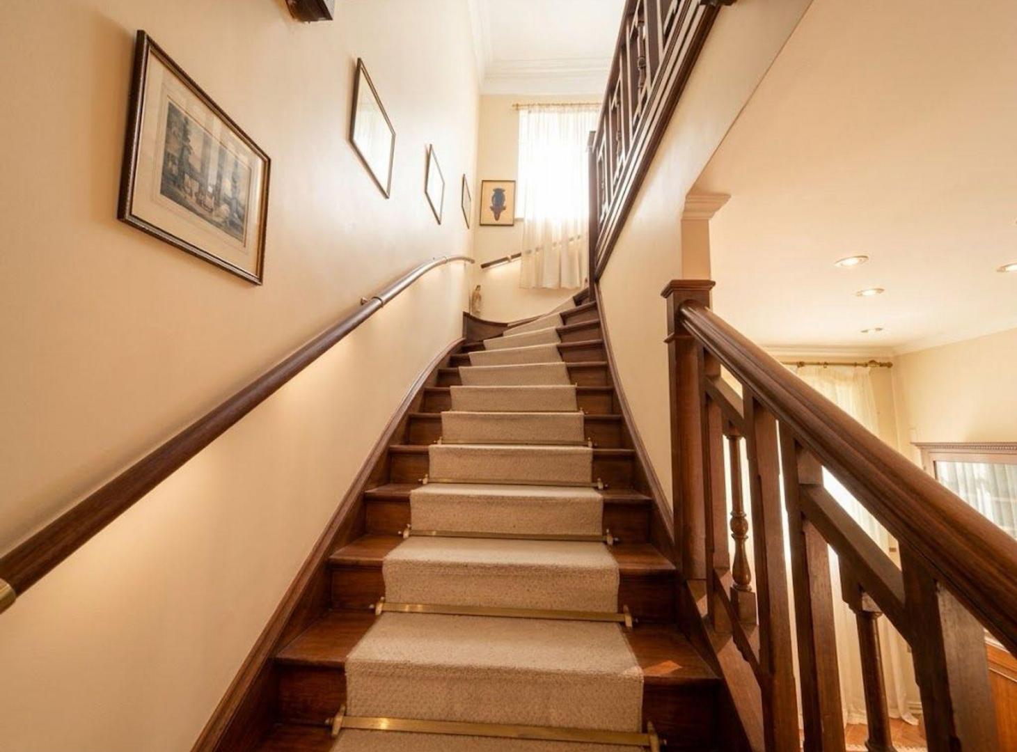 Foto de CASA PH LOCAL COCHERA EN VENTA BELGRANO, imagen 2