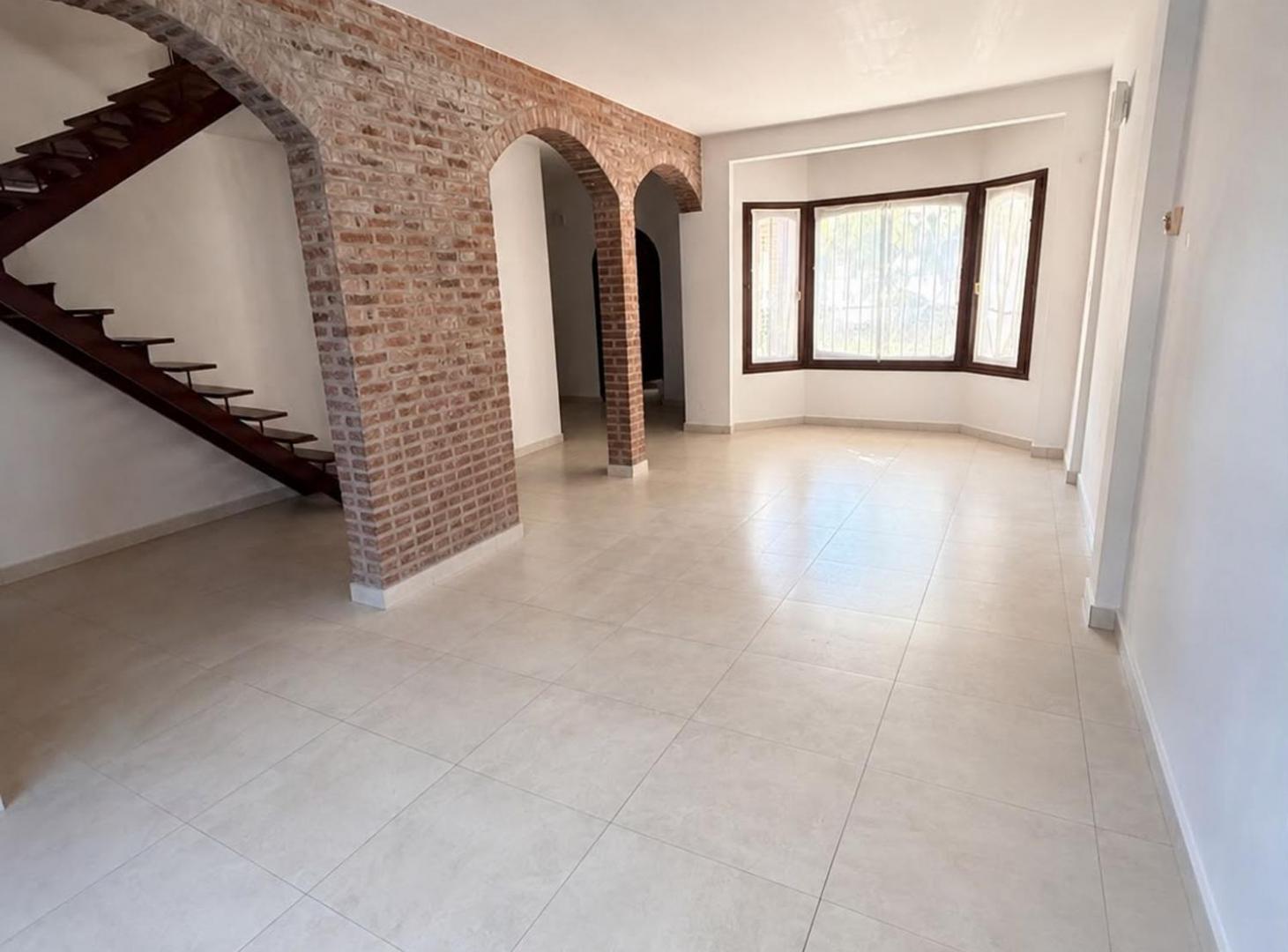 Foto de VENTA CASA 5 AMBIENTES CON JARDIN, imagen 5