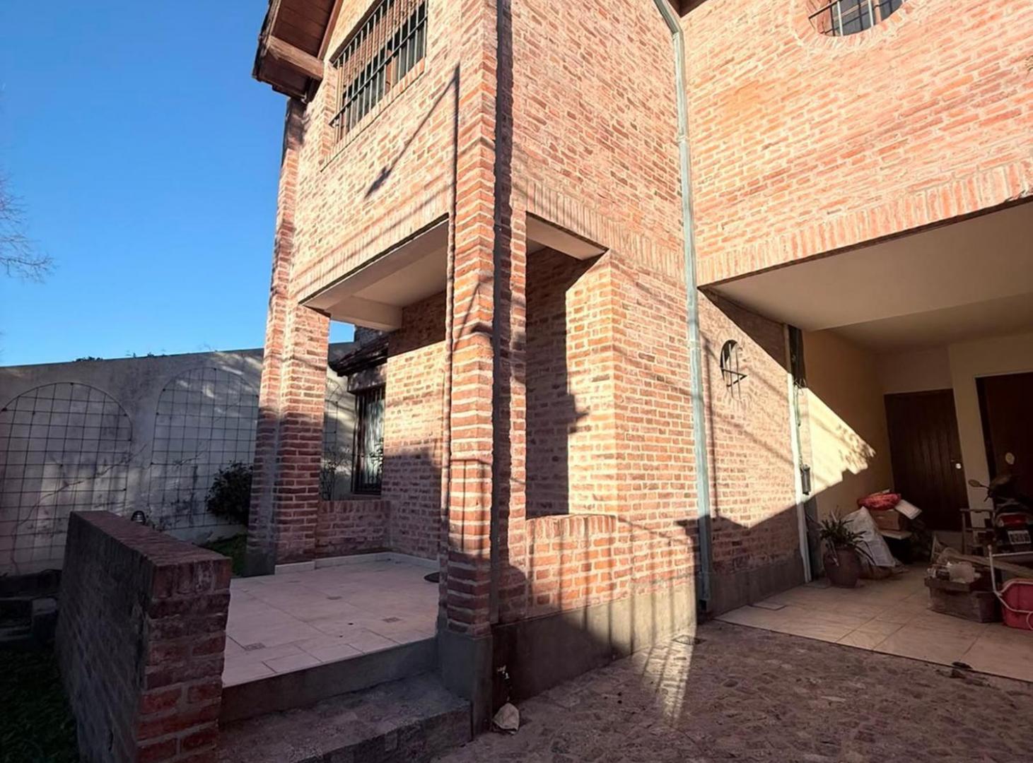 Foto de VENTA CASA 5 AMBIENTES CON JARDIN, imagen 3