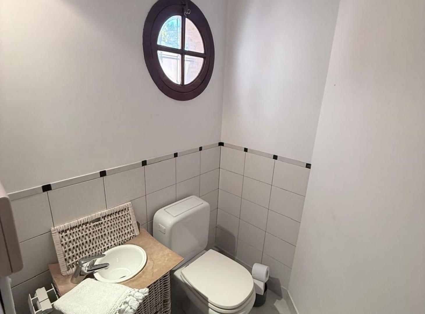 Foto de VENTA CASA 5 AMBIENTES CON JARDIN, imagen 1