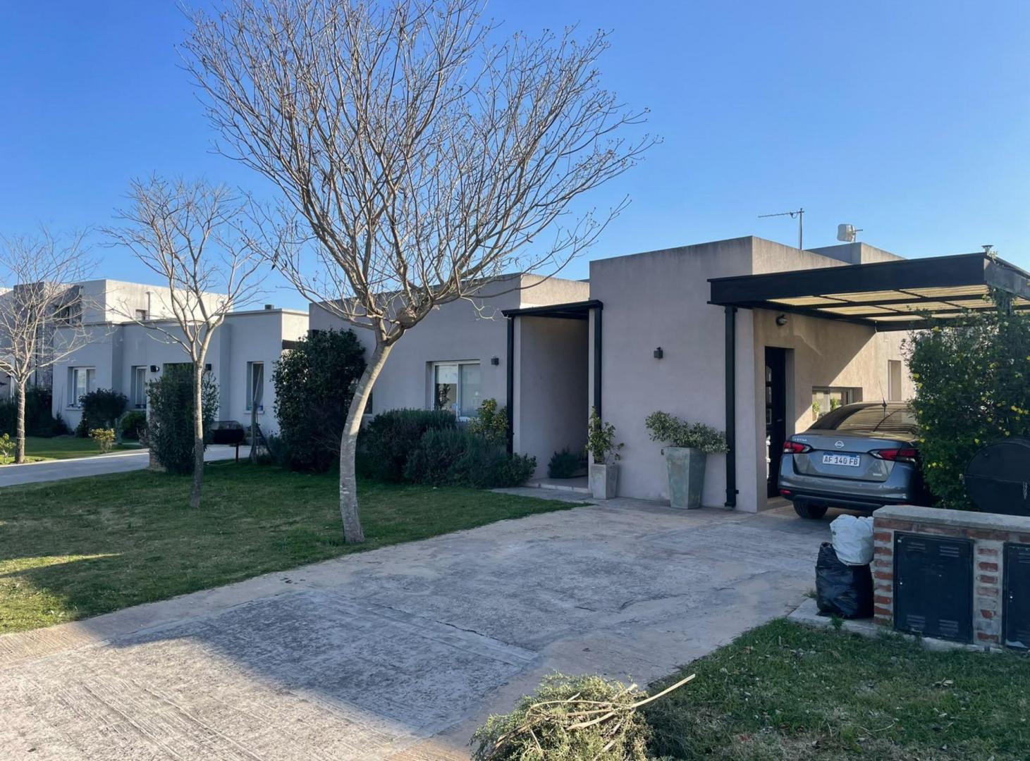 Foto de VENTA CASA 4 AMBIENTES EN SAN RAMIRO, imagen 1