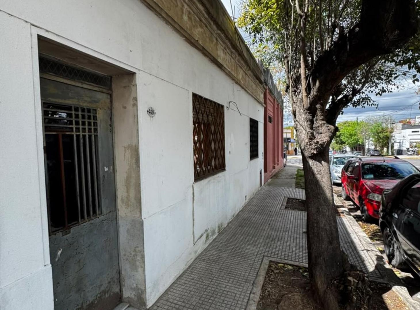 Foto de VENTA DOS VIVIENDAS LOTE PROPIO CON PATIO LUGANO, imagen 1