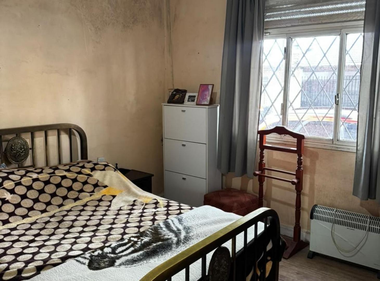 Foto de VENTA DOS VIVIENDAS LOTE PROPIO CON PATIO LUGANO, imagen 3