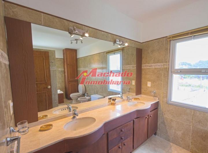 Foto de Casa con piscina en alquiler temporada, La Barra, imagen 1