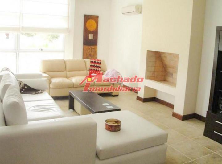 Foto de Casa en alquiler temporal - 5 dormitorios con piscina en Rincón del, imagen 3