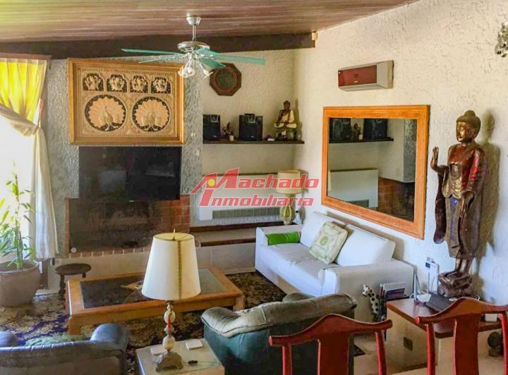 Foto de Casa de 6 dormitorios en alquiler temporal en Pinares - Punta del Este, imagen 1