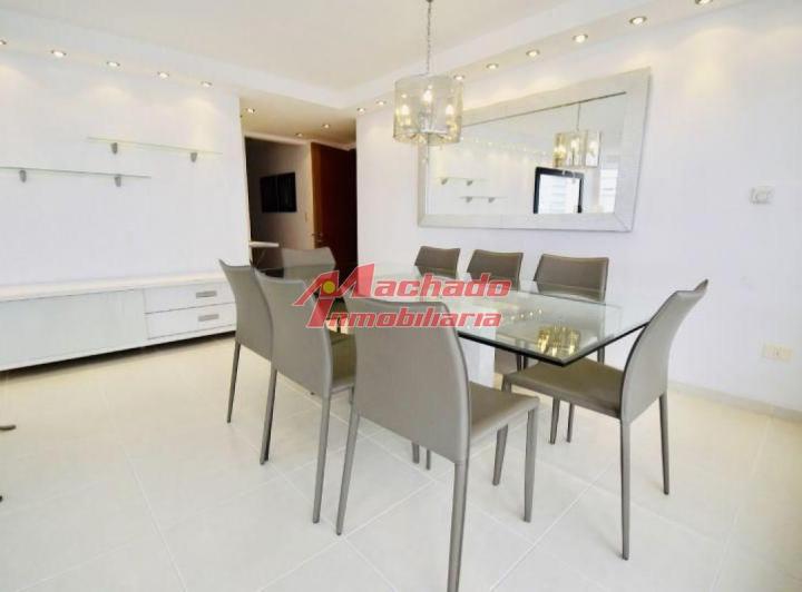 Foto de Apartamento en venta Playa Mansa 3 dormitorios SEASONS, imagen 1