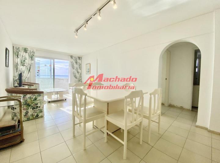 VENTA, Apartamento, 2 dormitorios y garaje, Punta del Este, Uruguay