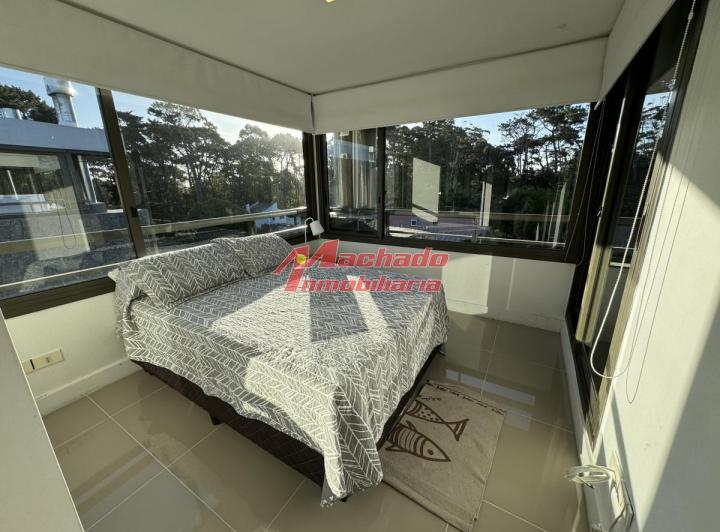 Apartamento en Punta del Este de 2 dormitorios a solo 1000 metros del mar. 5
