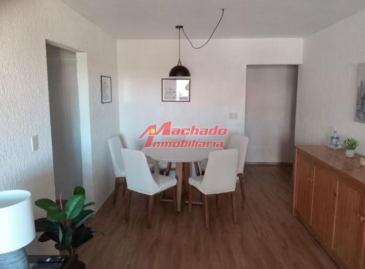 venta de apartamento en venta en zona playa mansa 1