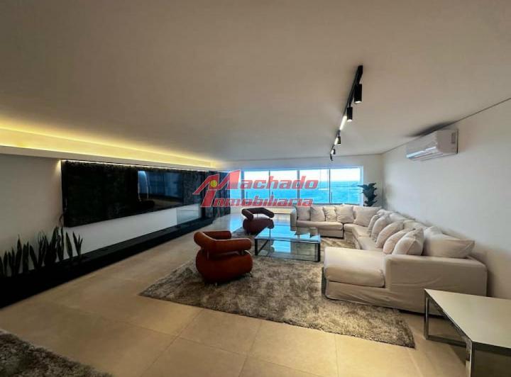 Amplio apartamento en Primera línea de playa brava. PUNTA del Este. Alquiler de verano y venta 3