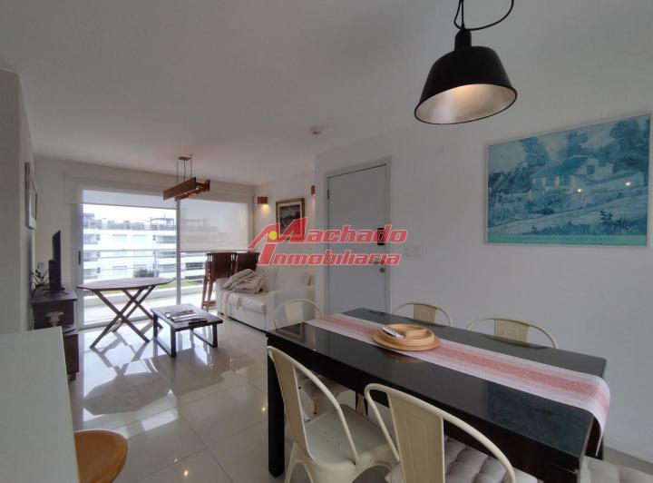 Venta de Pent house en de 2 dormitorios zona Playa abrava 4