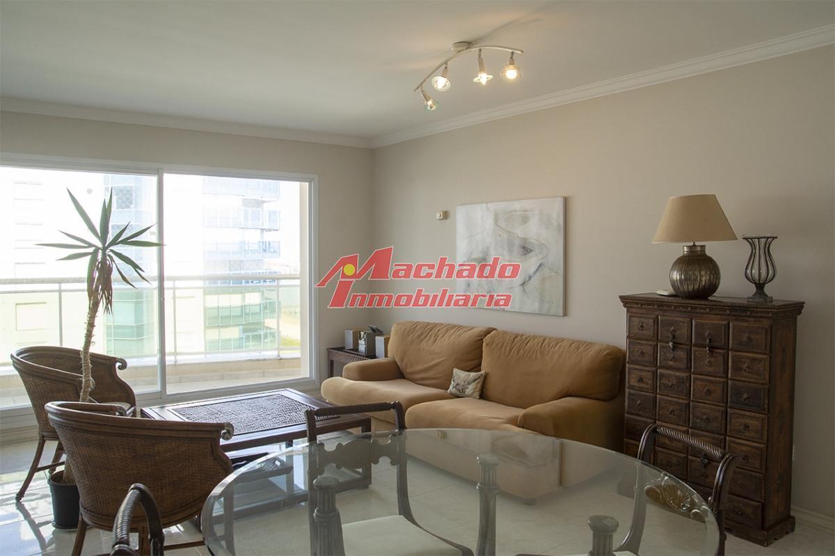 Foto de Departamento de 3 dormitorios en venta frente a Playa Mansa, Coral Tower, imagen 4