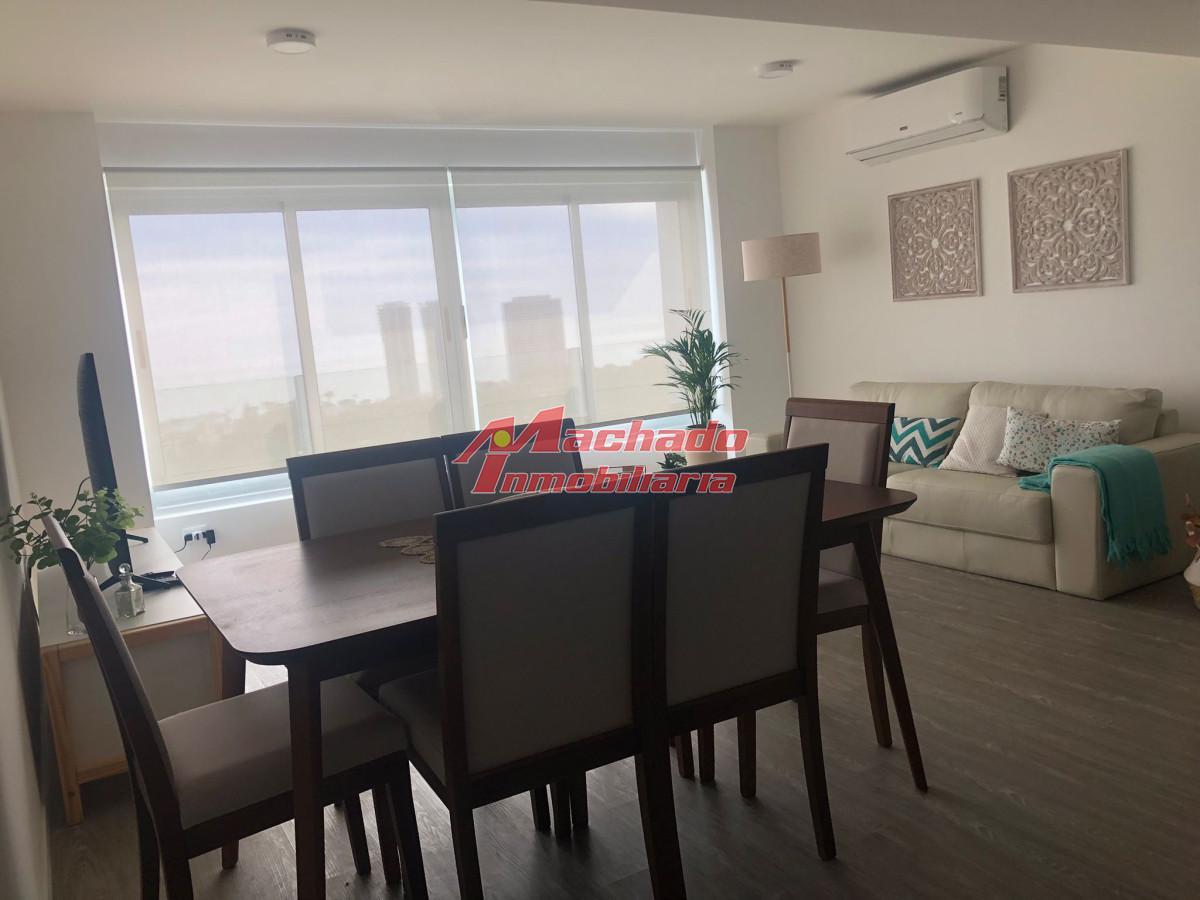 Alquiler y venta de apartamento de 2 dormitorios en Punta del Este