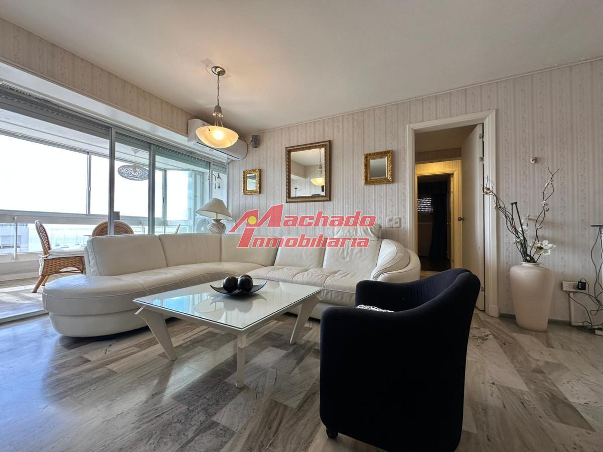 Foto de Apartamento de 3 dormitorios en venta y alquiler en Punta del Este, imagen 2