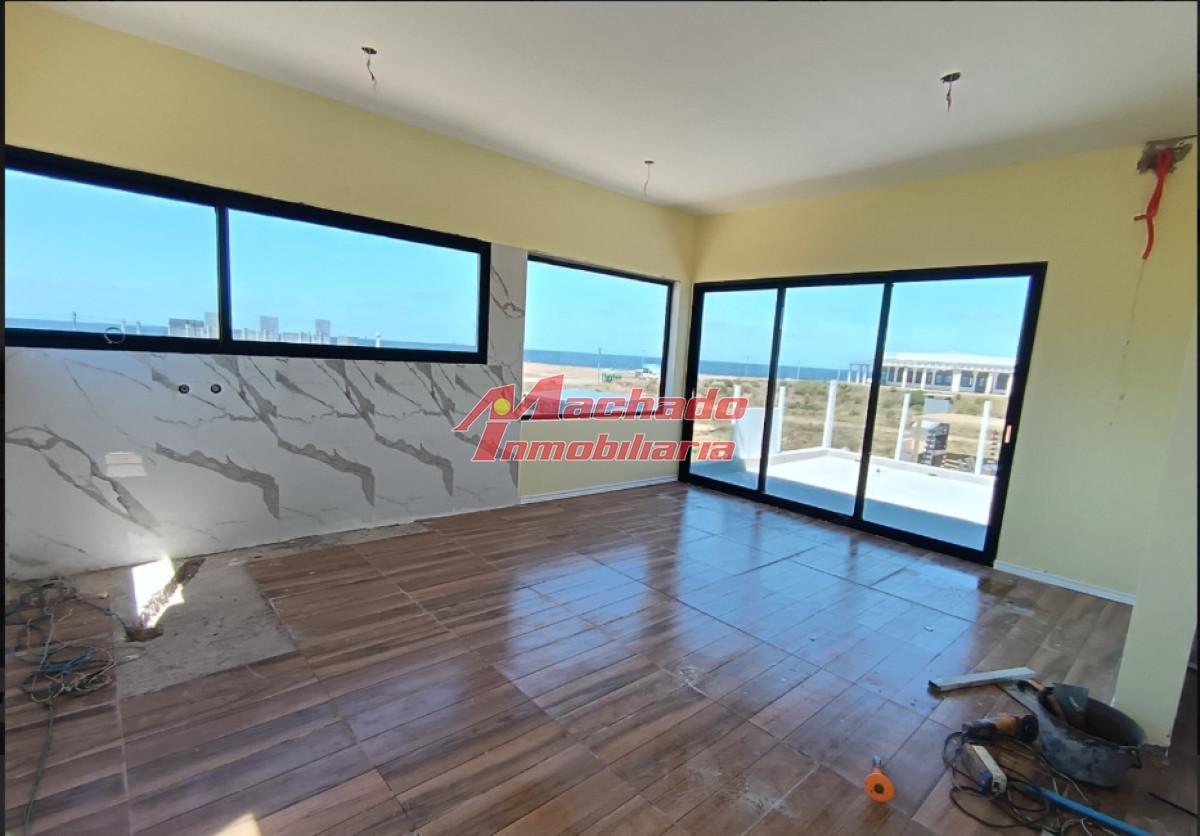 Foto de Venta de casa en Punta Negra, imagen 1