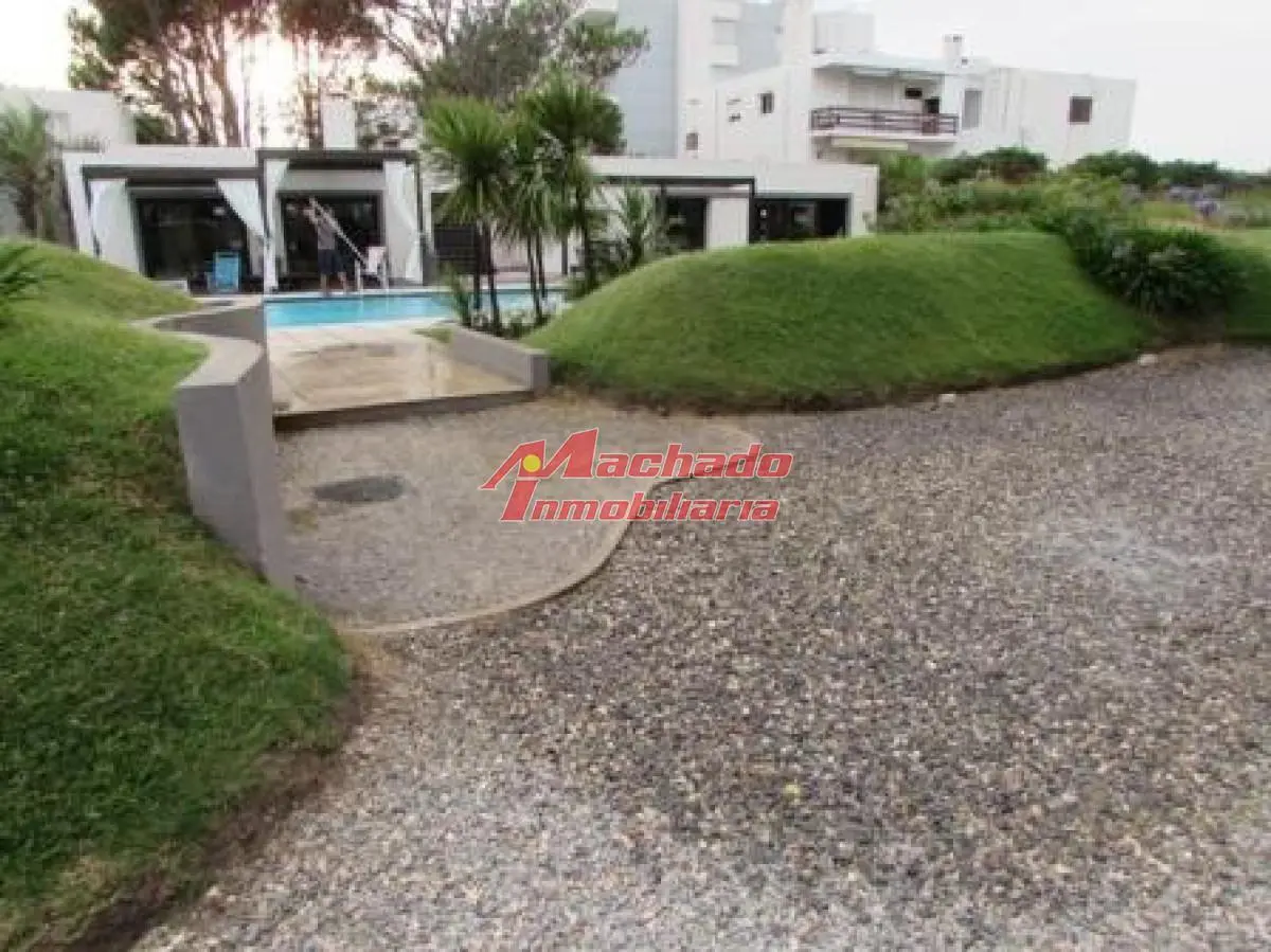 Apartamento 3 dormitorios frente al mar 2