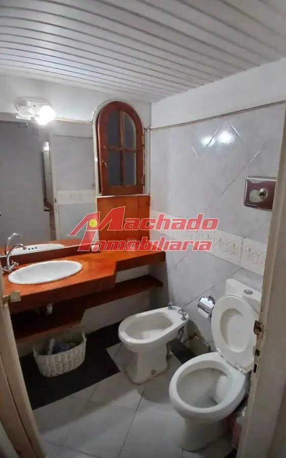 Vende casa en Punta del Este de 4 dormitorios. 5