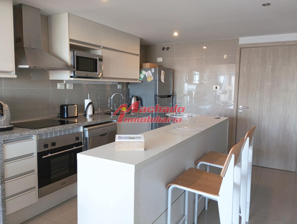 Foto de Un dormitorio y medio con vista a Playa Mansa, imagen 3