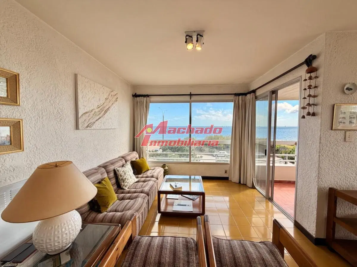 OPORTUNIDAD APARTAMENTO PRIMERA LINEA PLAYA MANSA FRENTE AL MAR DE 3 DORMITORIOS 5