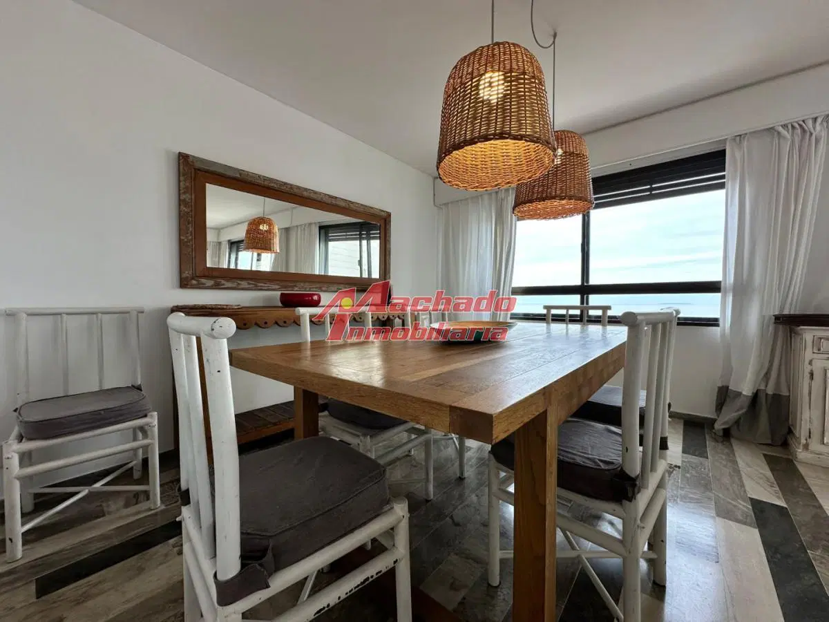 Apartamento de 3 dormitorios en venta en Punta del Este 5
