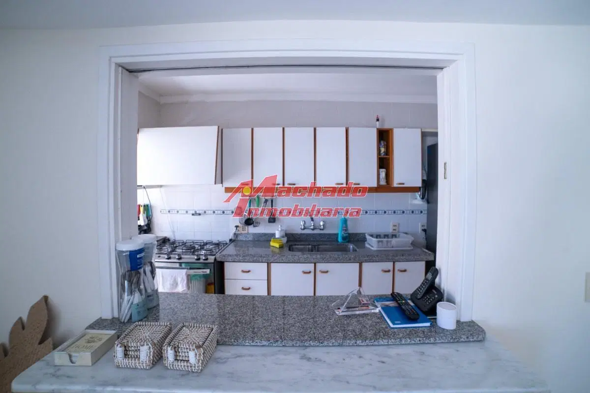 Venta, Penthouse, con 4 dormitorios + dep. servicio en Punta del este, terraza con vista panorámica 4