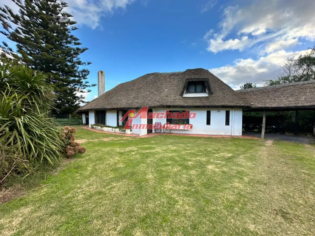 Cabaña en venta cerca del Mar, Punta del Este 1