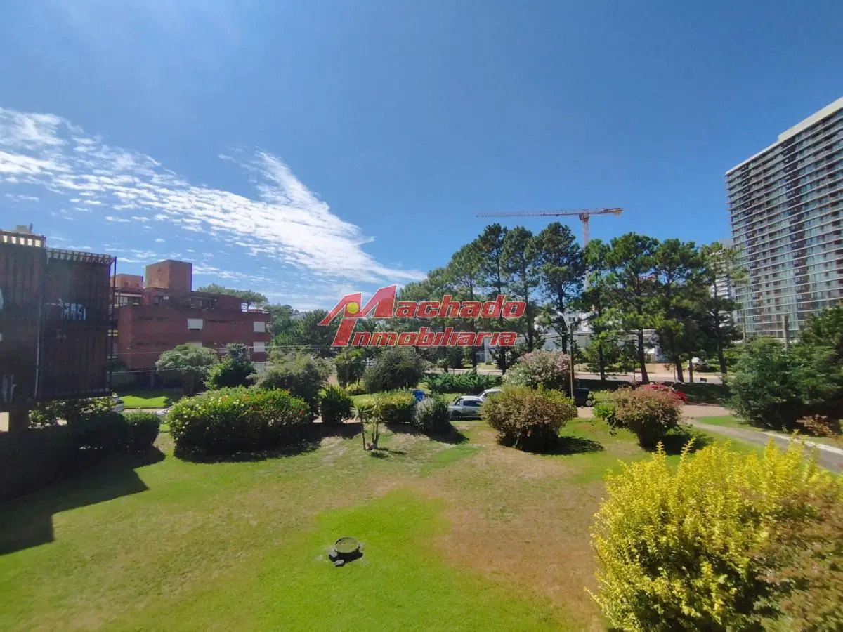 Departamento en venta en Aidy grill, Punta del Este 1