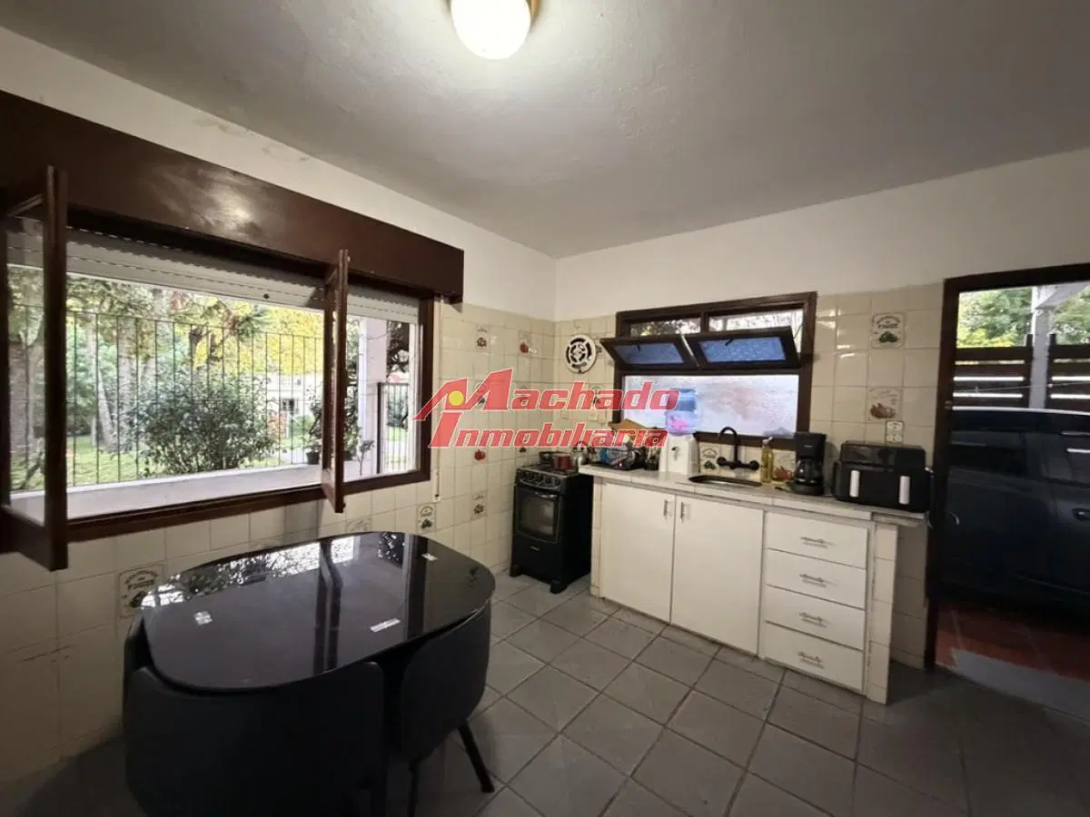 OPORTUNIDAD CASA DE DOS DORMIOTORIOS MAS APARTAMENTO EN PINRES ! 5