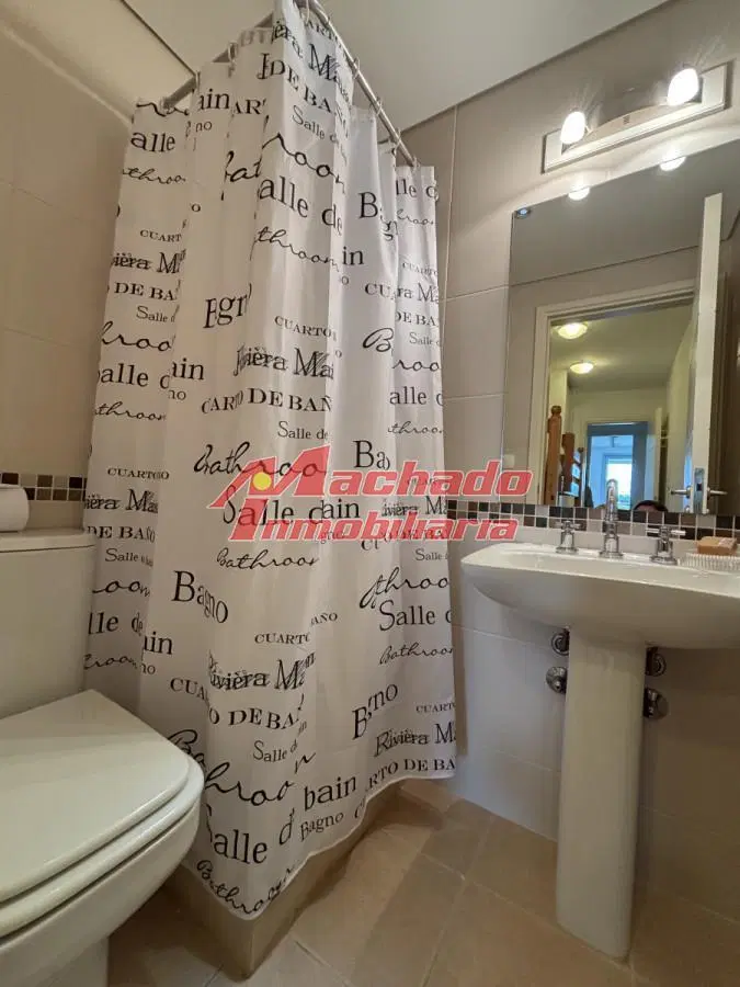 APARTAMENTO en venta de 3 DORMITORIOS 4