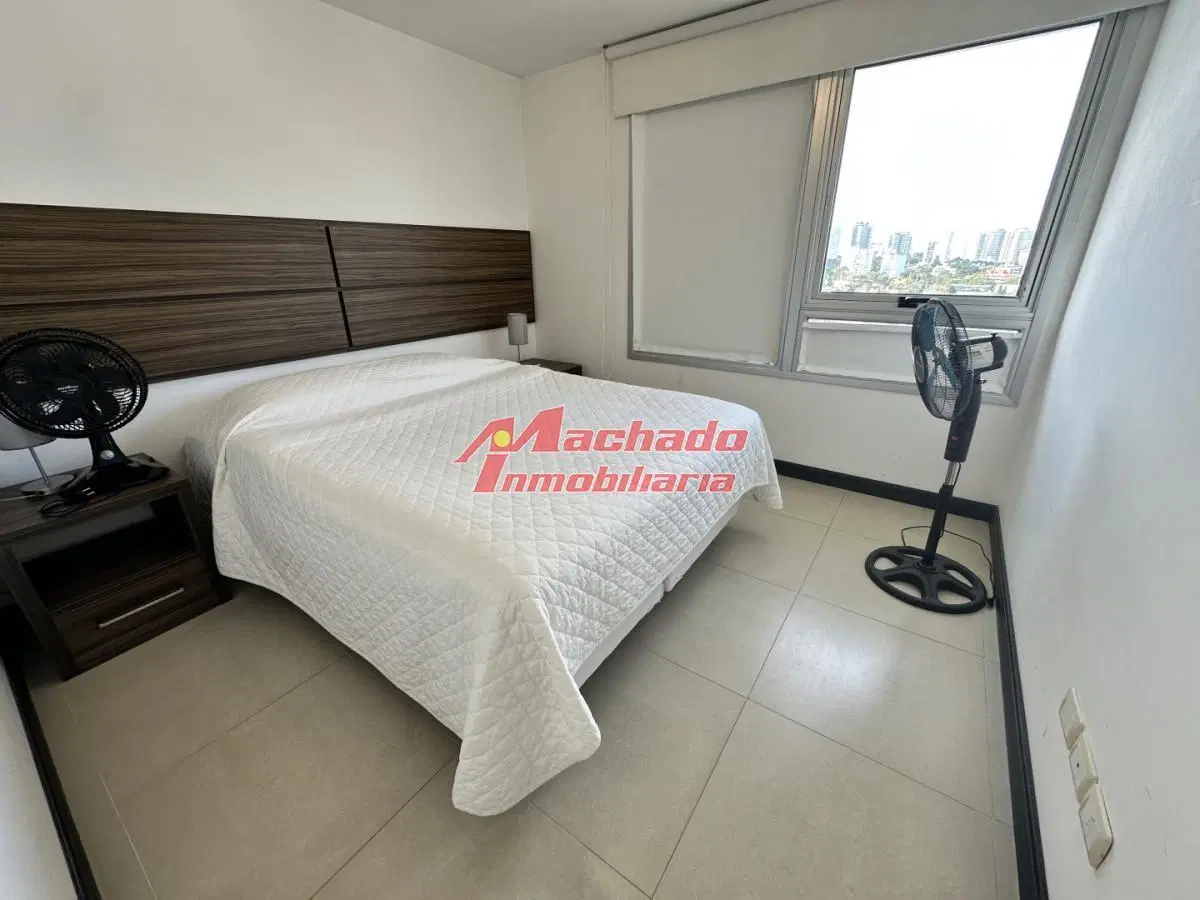 Departamento EN VENTAde 3 dormitorios en venta a pasos del mar. 2