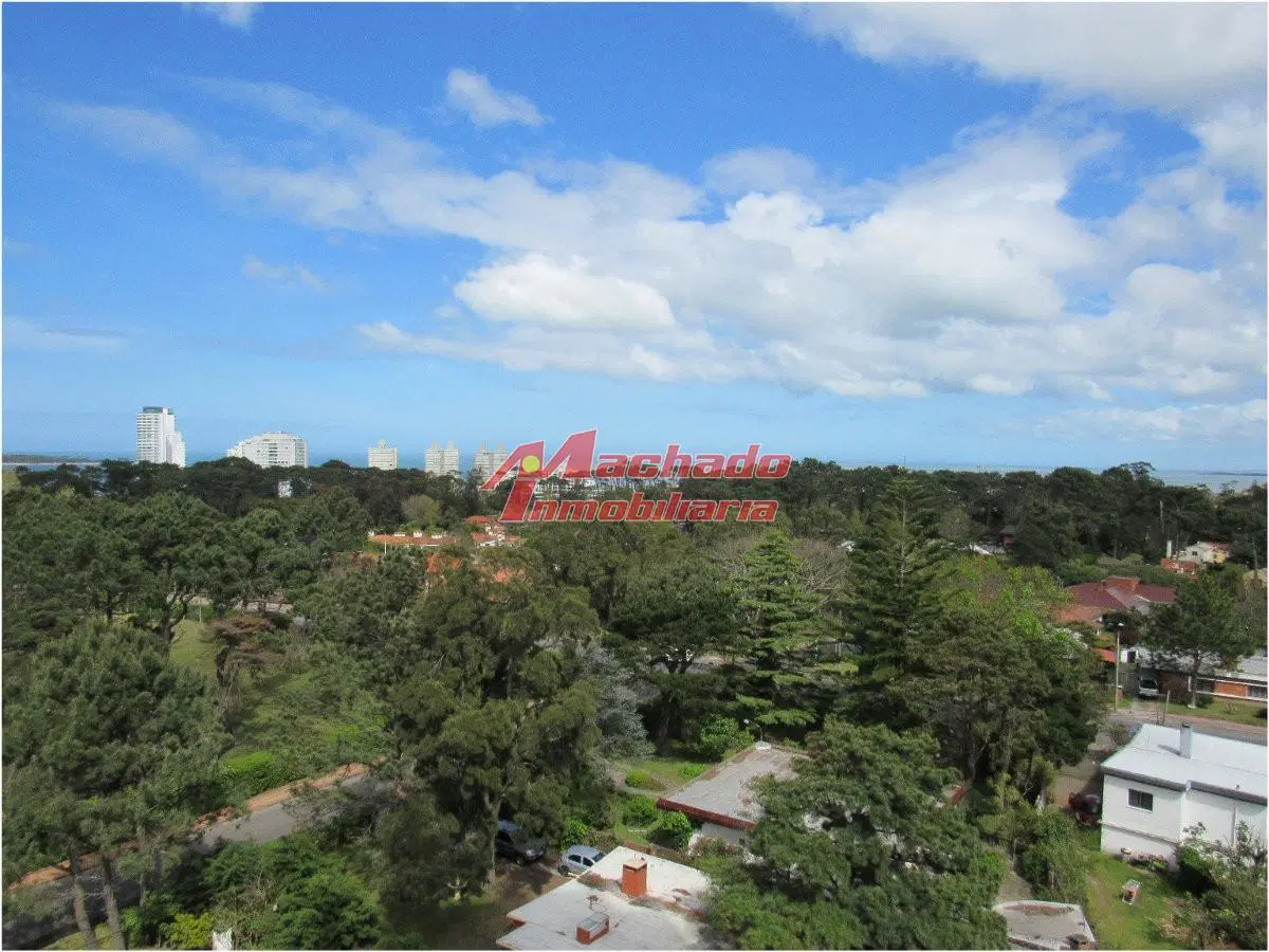 Venta de apartamento de dos dormitorios en Punta del Este 5