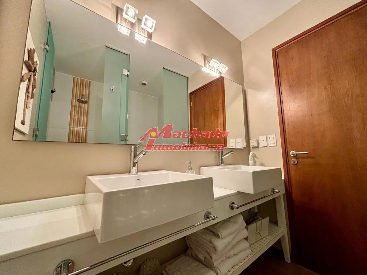 Venta Casa en venta, 4 dormitorios, en Rincón del Indio - barrio privado Noreste Residences 4