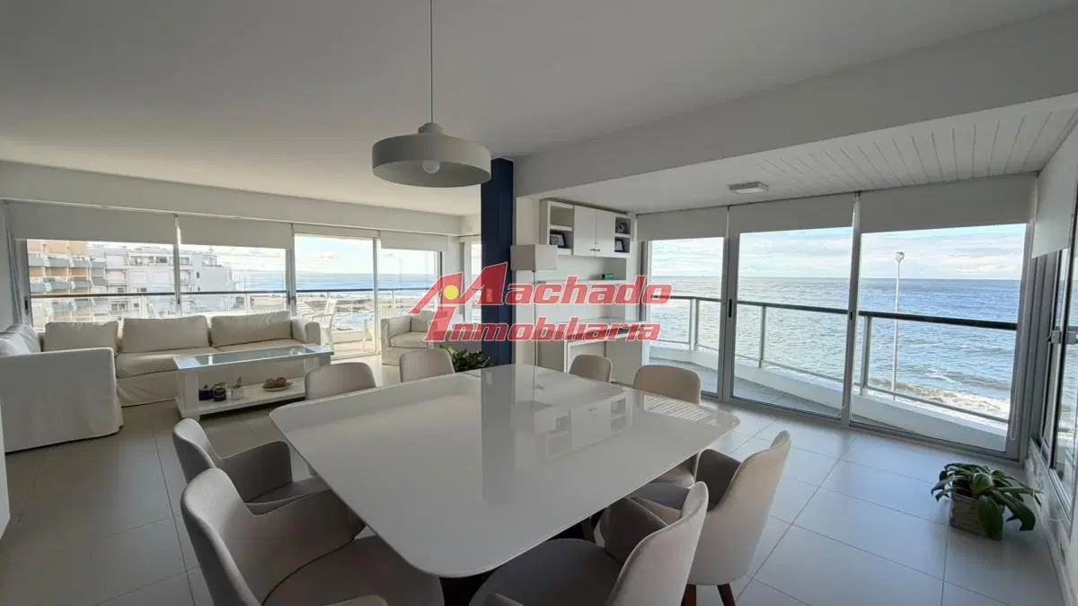 Apartamento en venta frente al mar con parrillero 5