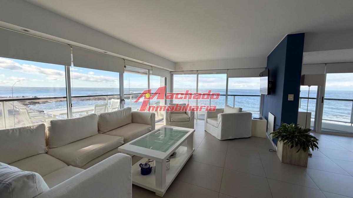 Foto de Apartamento en venta frente al mar con parrillero, imagen 1